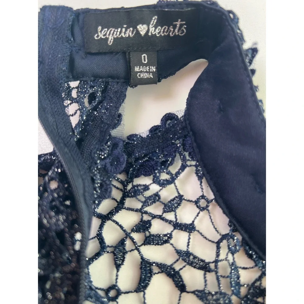 Sequin Hearts Navy Blue Lace Halter Crop Top Size 0‎ NWT - Picture 6 of 10